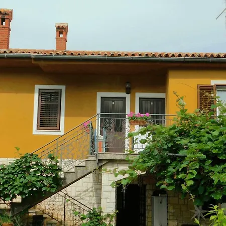 App Palcic K Novigrad (Istria)