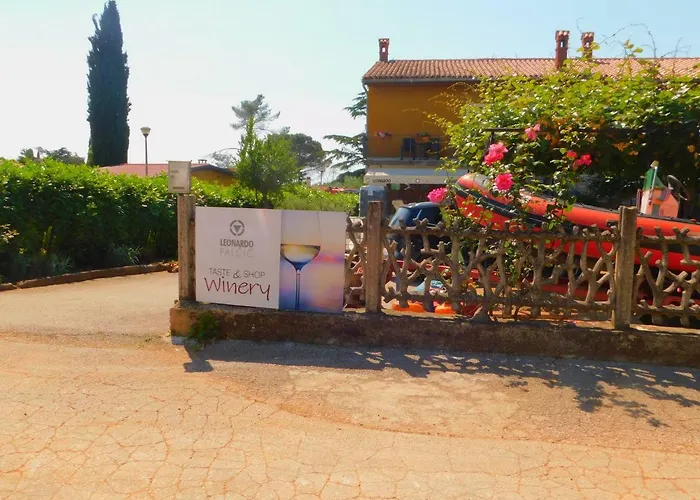 App Palcic K Novigrad (Istria)