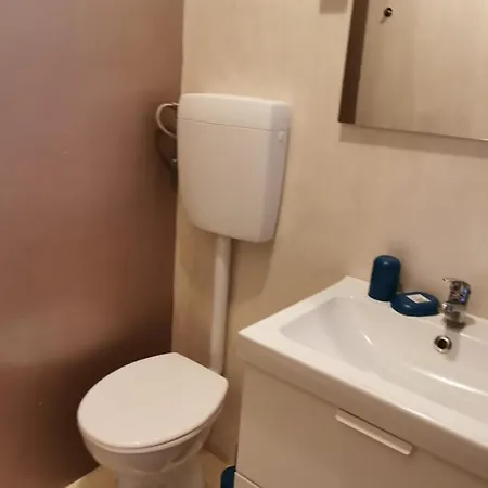 App Palcic K Novigrad (Istria)